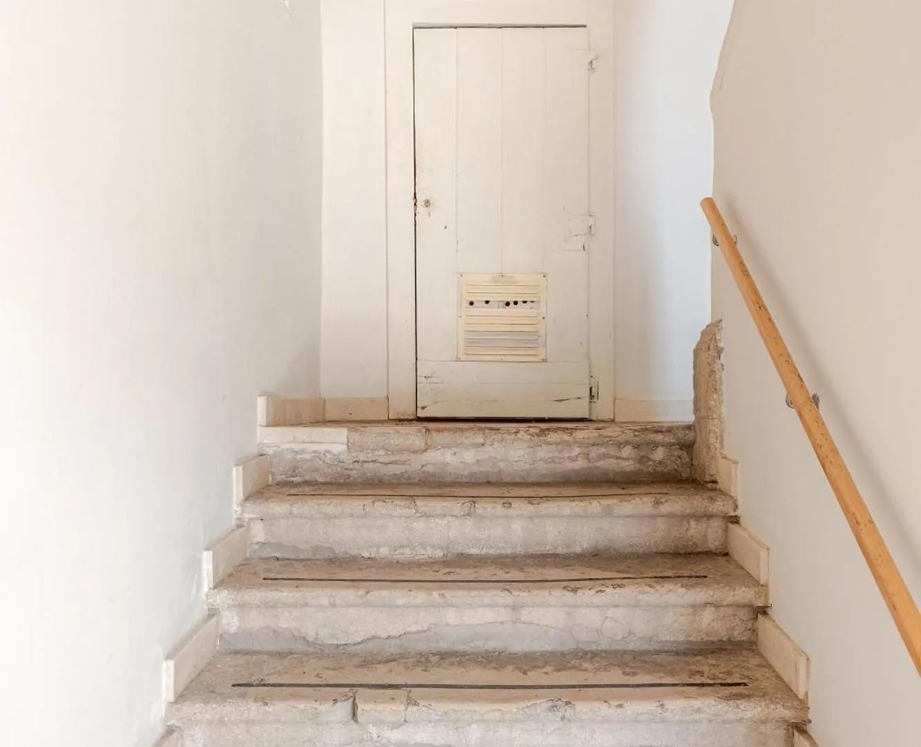 Wonderful Apartment At Jardim Do Tabaco 50904 Al Lissabon