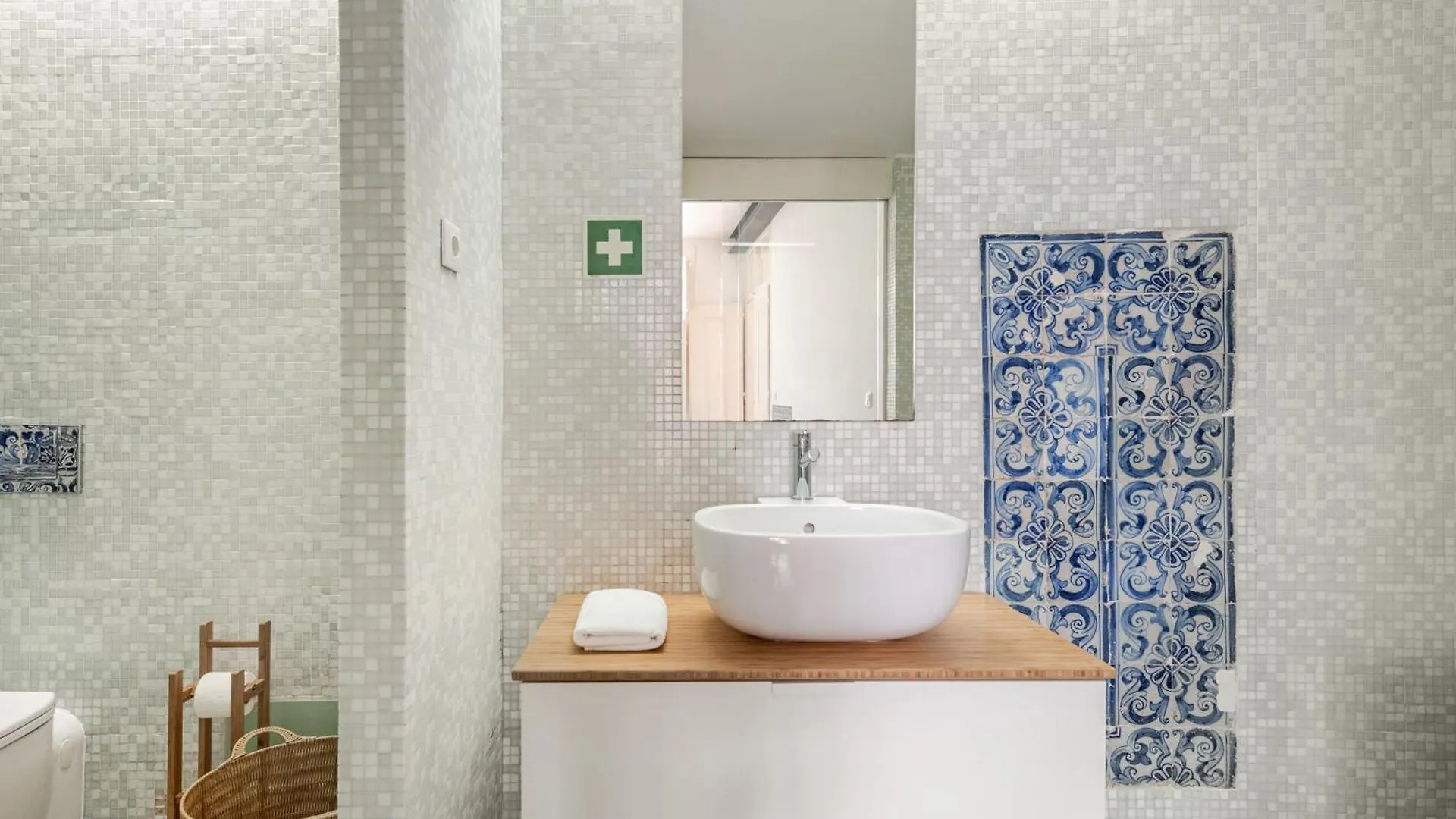 Wonderful Apartment At Jardim Do Tabaco 50904 Al Lissabon